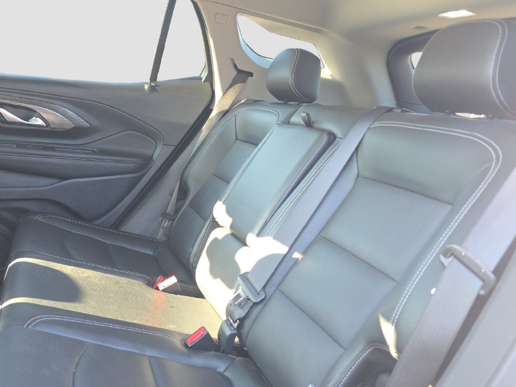 Used 2023 GMC Terrain SLT AWD/4WD image 12