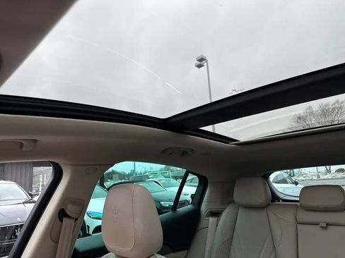 Used 2023 Maserati Grecale GT image 65