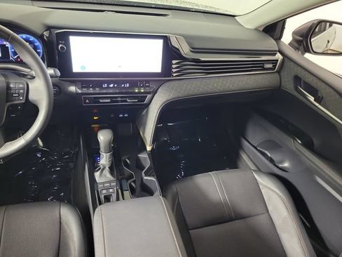 Used 2026 Toyota Camry XLE FWD image 17