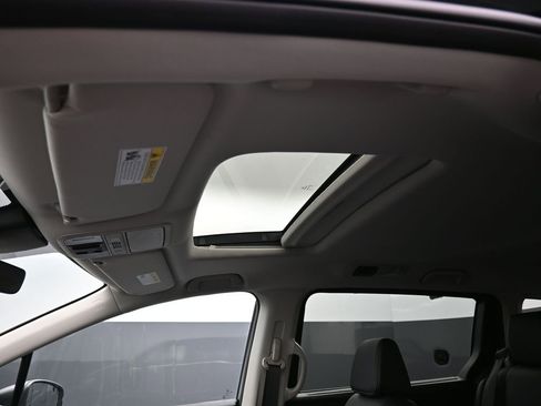 Certified 2026 Honda Odyssey EX-L image 51