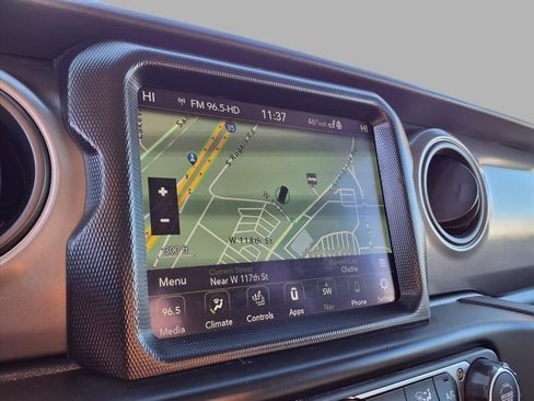 Used 2022 Jeep Gladiator Willys image 7