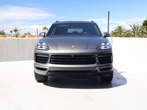 Certified 2023 Porsche Cayenne Platinum Edition AWD/4WD image 6