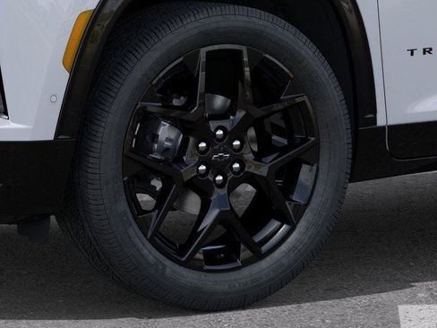 New 2026 Chevrolet Traverse RS w/ LPO, Floor Liner Package image 9