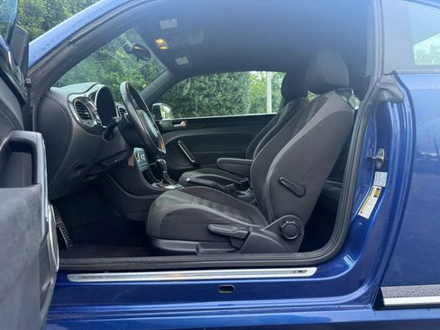 Used 2014 Volkswagen Beetle R-Line FWD image 14