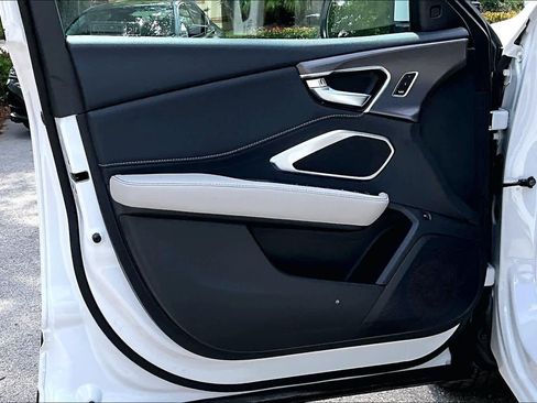 Used 2025 Acura RDX SH-AWD image 26