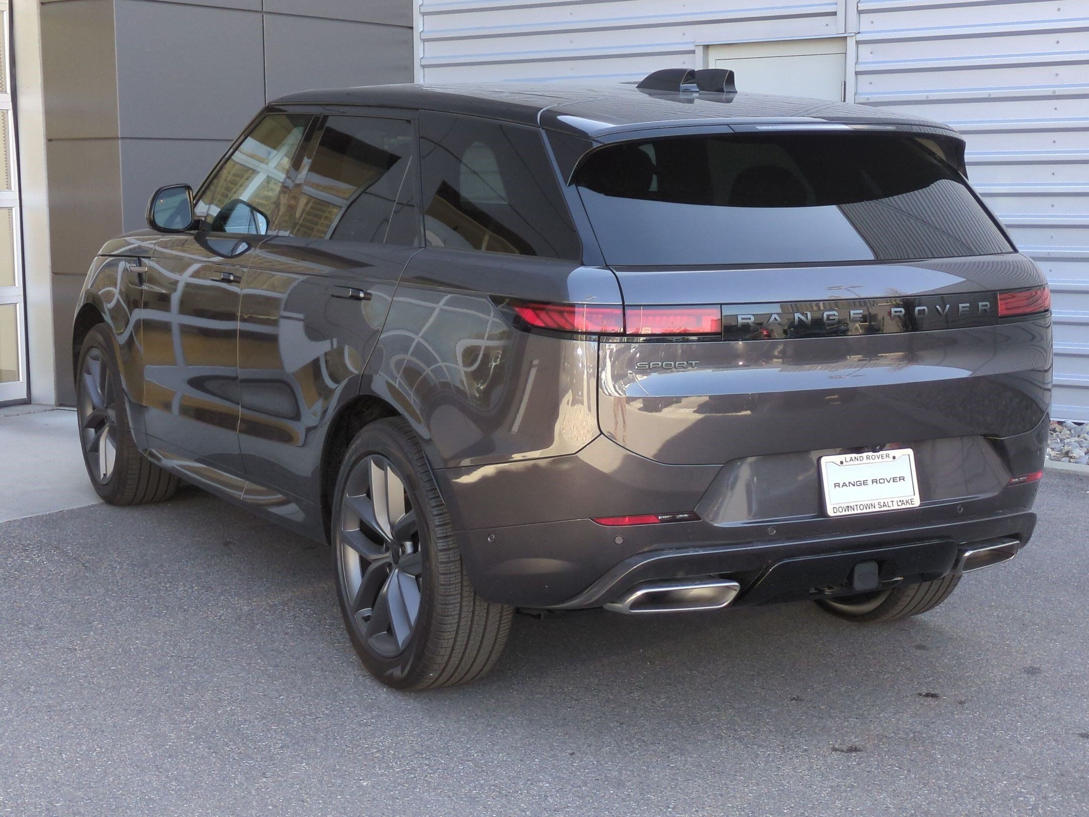 New 2026 Land Rover Range Rover Sport Dynamic SE AWD/4WD image 7