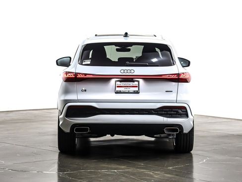 New 2025 Audi Q5 Prestige image 3