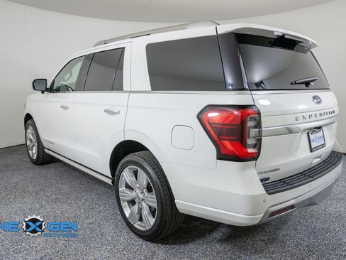 Used 2023 Ford Expedition Platinum AWD/4WD image 5