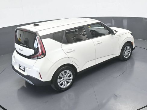 Used 2023 Kia Soul LX FWD image 47