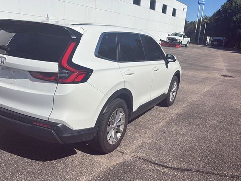 Used 2023 Honda CR-V EX-L image 5