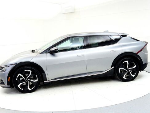 Used 2022 Kia EV6 GT-Line w/ First Edition Package image 3