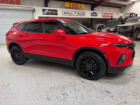 Used 2022 Chevrolet Blazer LT w/ LPO, Black Accent Package FWD image 10