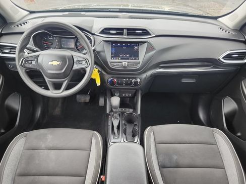 Used 2021 Chevrolet TrailBlazer LS AWD/4WD image 24