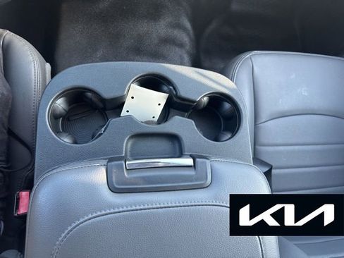 Used 2018 RAM 1500 Tradesman w/ Chrome Appearance Group image 18