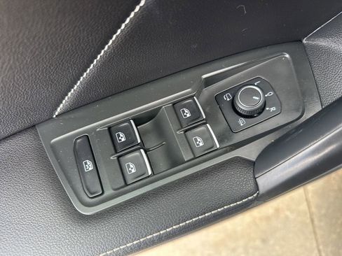 Used 2024 Volkswagen Tiguan SEL R-Line AWD/4WD image 16