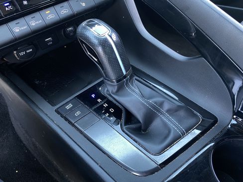 Used 2022 Hyundai Elantra N FWD image 25