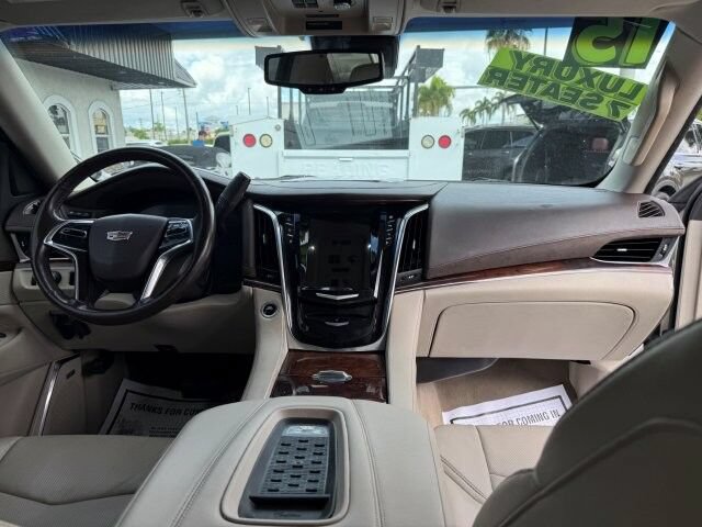 Used 2015 Cadillac Escalade Luxury RWD image 15