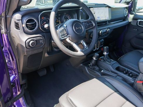 New 2026 Jeep Wrangler Unlimited Sahara AWD/4WD image 3