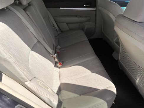 Used 2013 Subaru Outback 2.5i Premium w/ Popular Pkg 1B AWD/4WD image 9