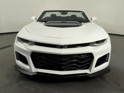 Used 2022 Chevrolet Camaro ZL1 image 4
