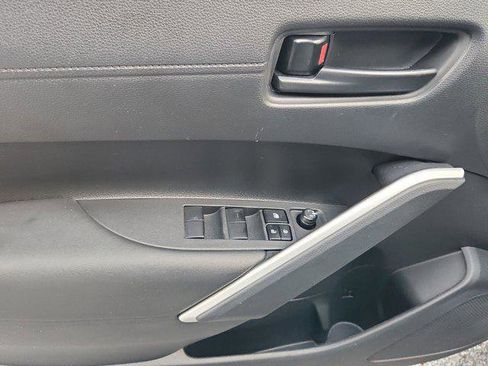 Certified 2025 Toyota Corolla Cross AWD Hybrid w/ Moonroof Package image 14