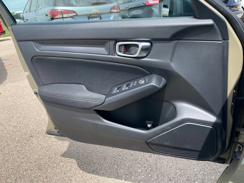 Used 2025 Honda Civic Sport image 39