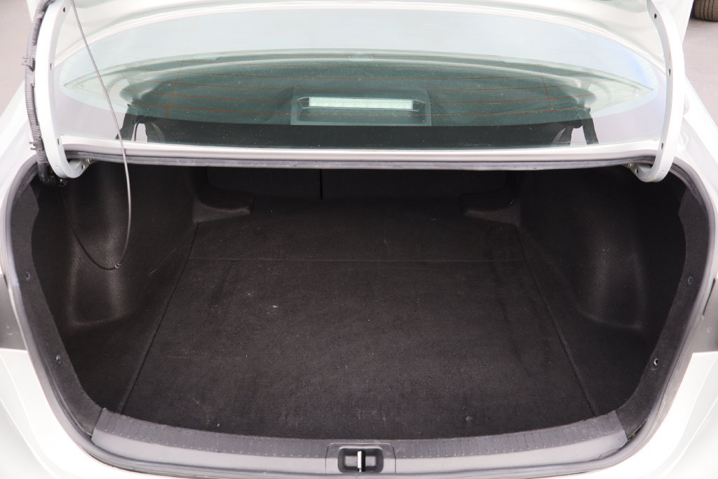 Used 2020 Toyota Corolla LE FWD image 24
