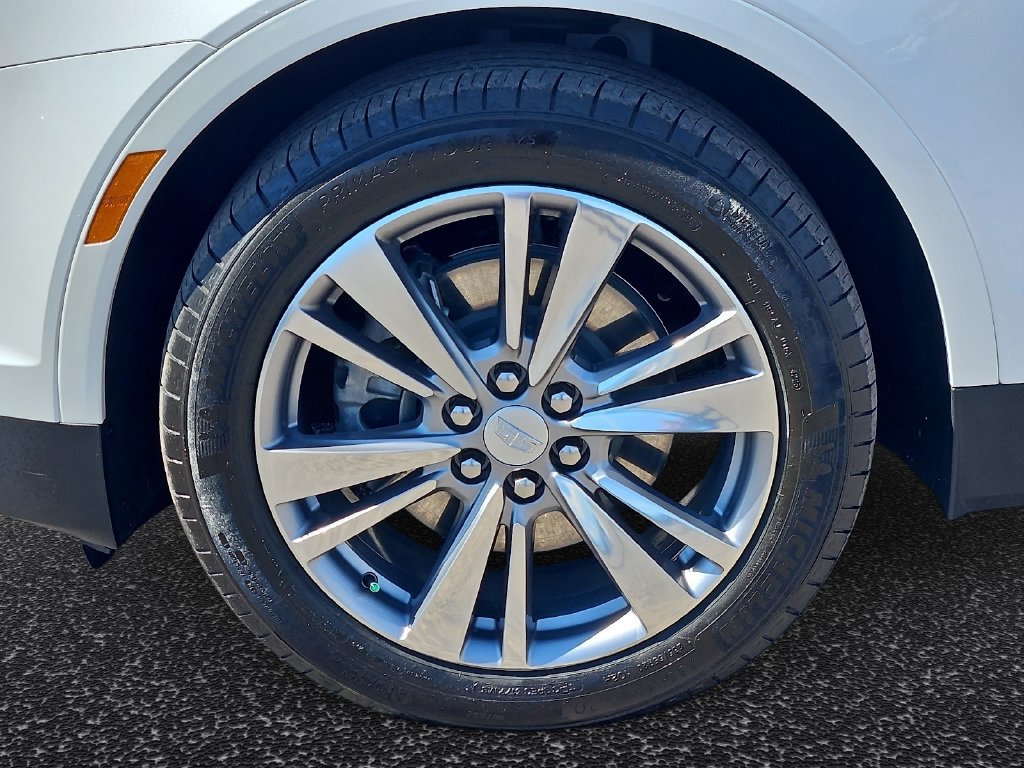 Used 2024 Cadillac XT5 Premium Luxury FWD image 9