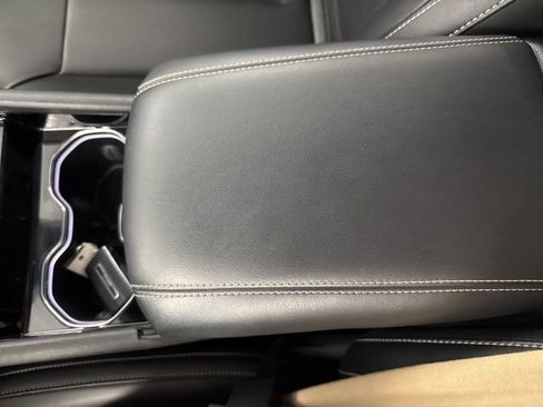 Used 2023 Jeep Grand Cherokee L Limited w/ Trailer Tow Group (B) image 49