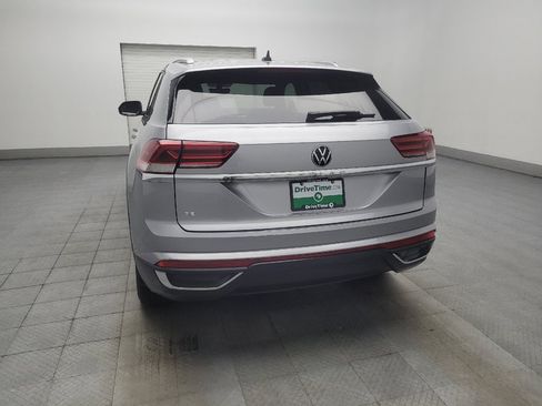 Used 2021 Volkswagen Atlas Cross Sport SE FWD image 6