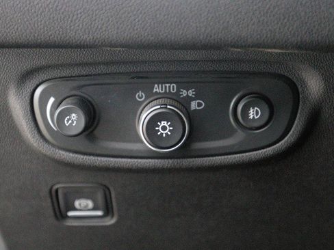 Used 2020 GMC Terrain SLT w/ Preferred Package image 17