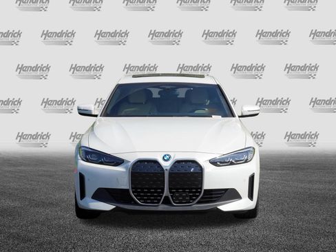 Used 2023 BMW i4 eDrive40 RWD image 3