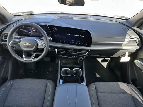 New 2026 Chevrolet Traverse LT image 13