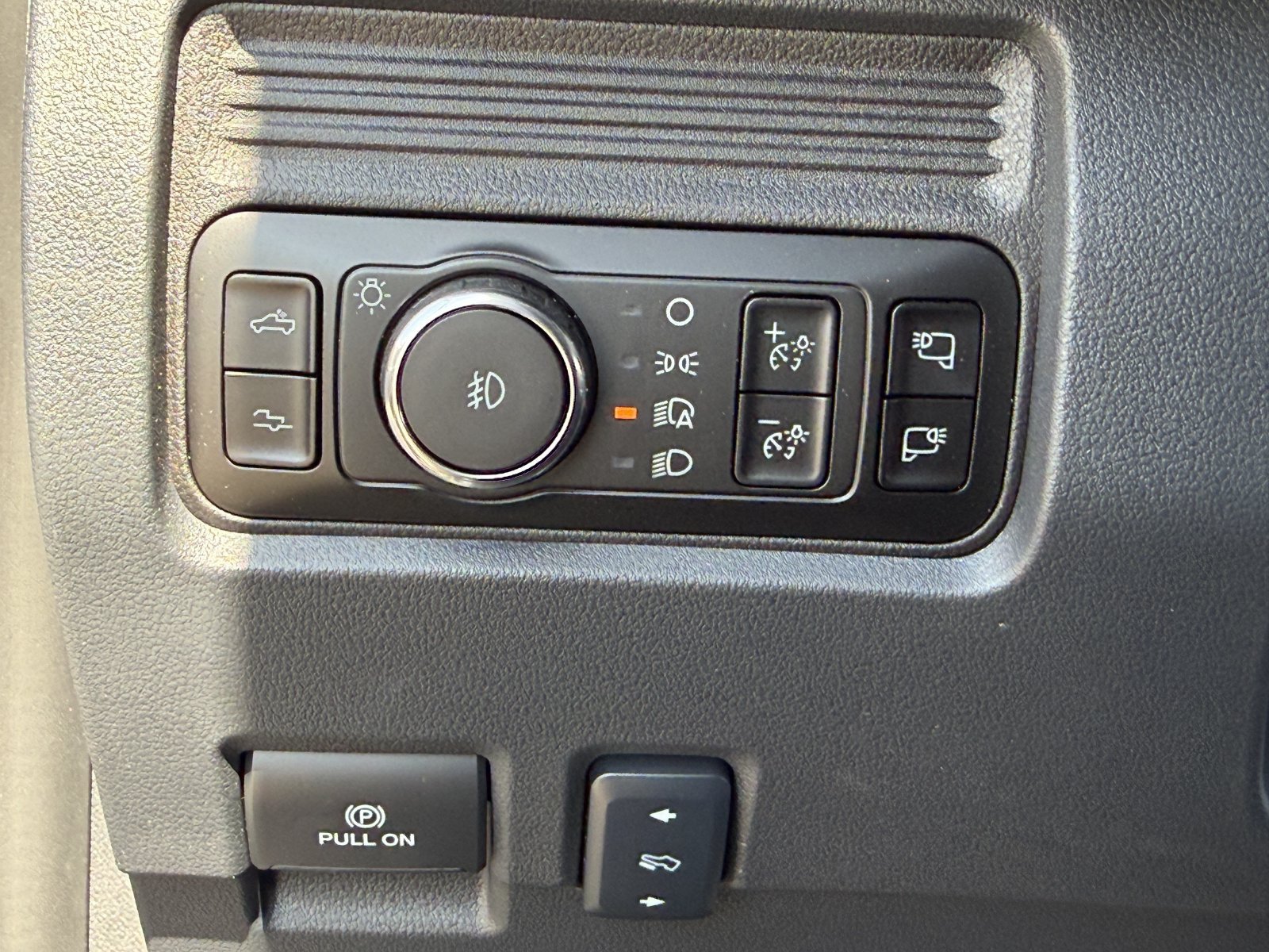 New 2026 Ford F250 Platinum AWD/4WD image 22