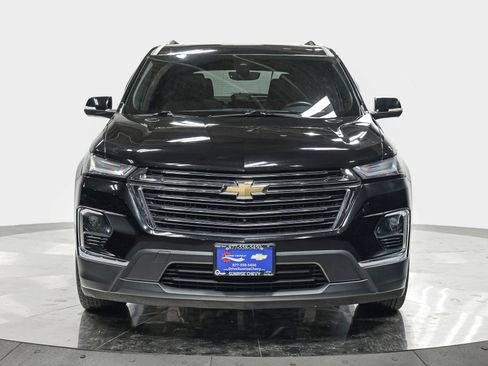 Used 2023 Chevrolet Traverse LT w/ LT Premium Package image 10