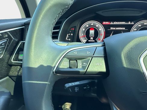 Used 2023 Audi Q7 3.0T Premium image 31