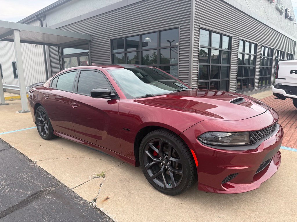 Used 2023 Dodge Charger R/T w/ Blacktop Package RWD image 4