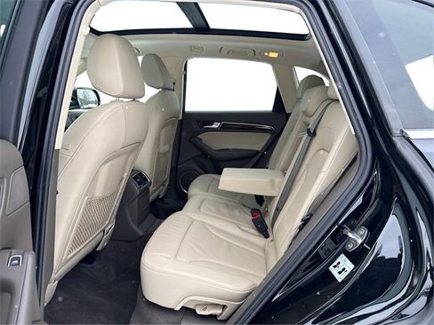 Used 2017 Audi Q5 2.0T Premium Plus w/ Technology Package image 11