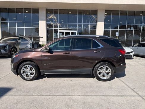 Used 2020 Chevrolet Equinox LT image 3