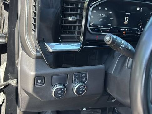 Used 2025 GMC Sierra 1500 SLT RWD image 28