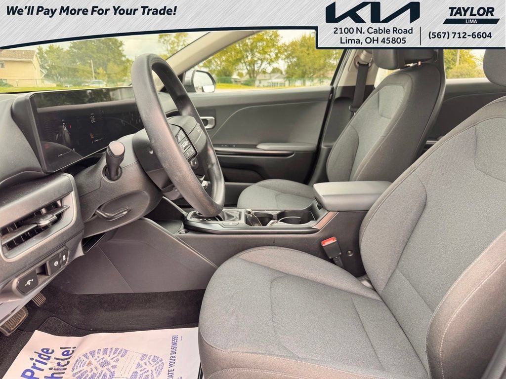 Used 2025 Kia K4 FWD image 8