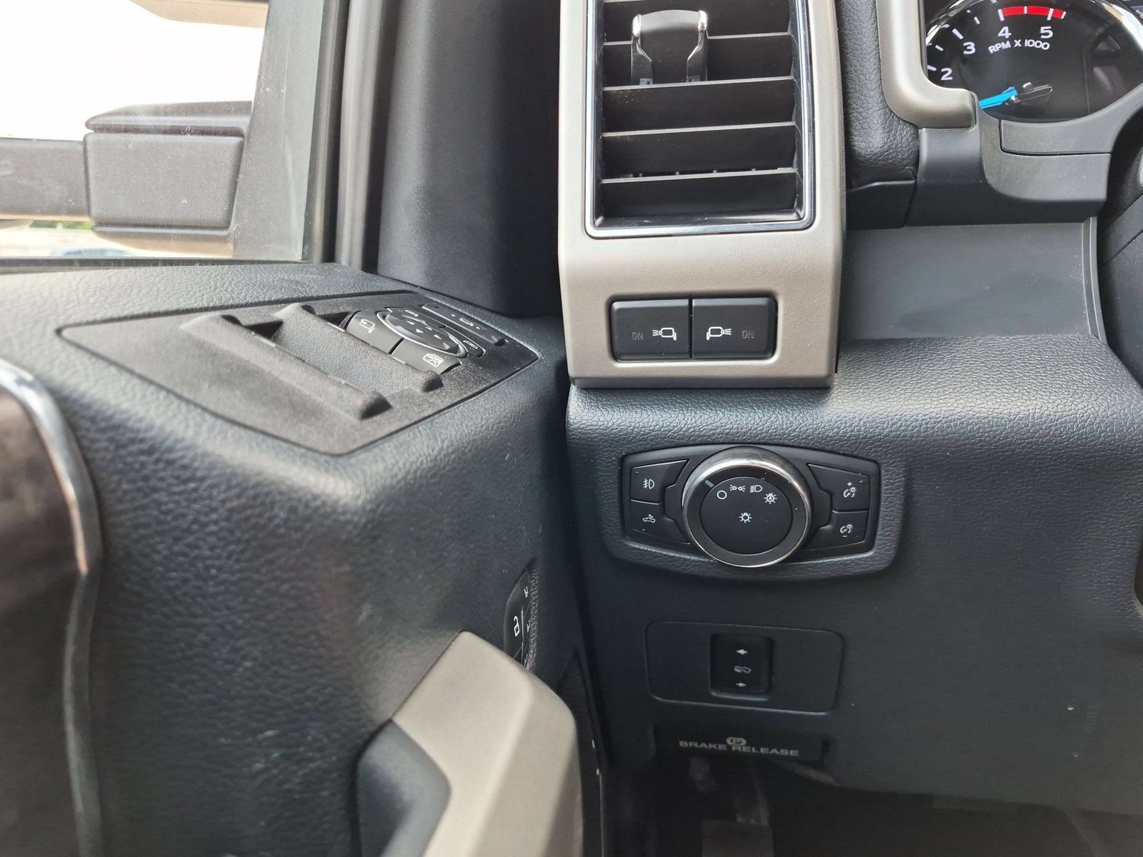 Used 2022 Ford F250 Lariat w/ Lariat Value Package AWD/4WD image 17
