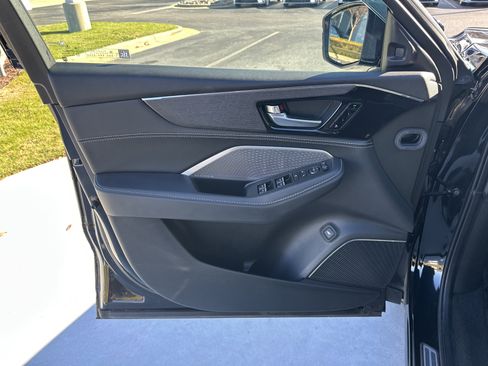 Used 2024 Acura MDX SH-AWD w/ Advance Package image 14