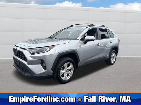 Used 2021 Toyota RAV4 XLE w/ Convenience Package AWD/4WD image 1
