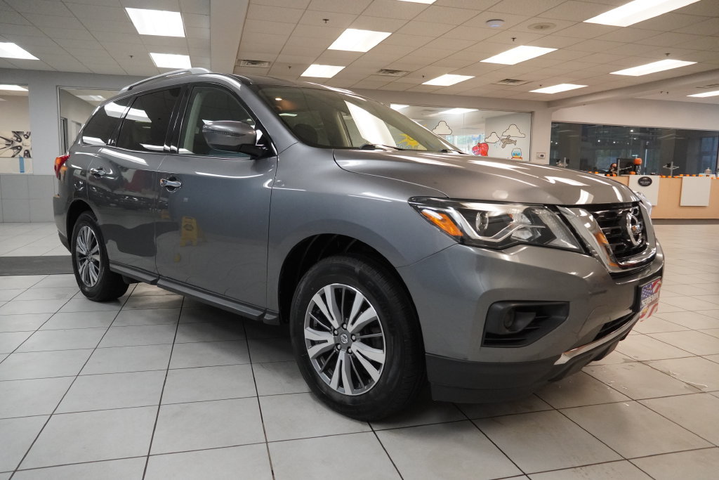 Used 2019 Nissan Pathfinder S AWD/4WD image 14