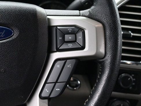 Used 2016 Ford F150 Lariat w/ Trailer Tow Package image 18