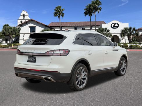Used 2022 Lincoln Nautilus Reserve FWD image 2