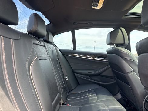 Used 2019 BMW 530i w/ Premium Package RWD image 35