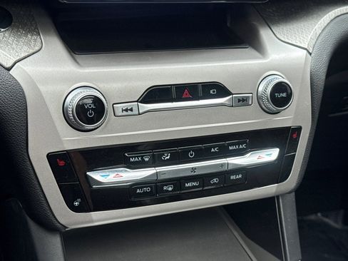 Used 2023 Ford Explorer Timberline w/ Timberline Technology Package AWD/4WD image 21