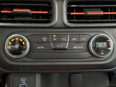 Used 2022 Ford Maverick XLT FWD image 17